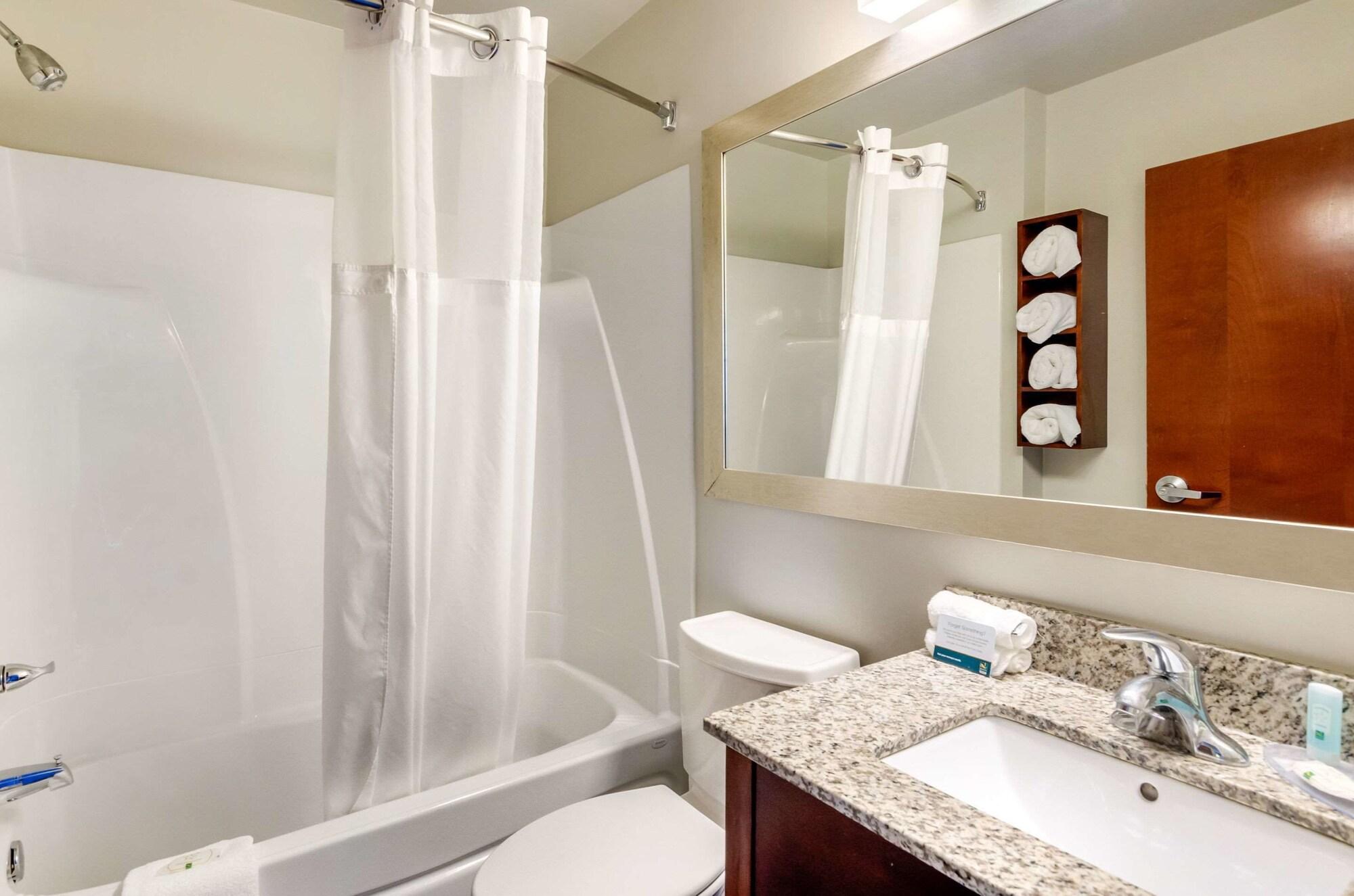 Clarion Pointe East Hotel Staunton